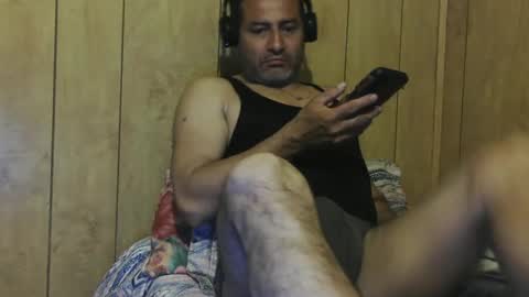 Snapshot of dantehot82 chatting on December 30, 11:28 pm dantehot82 online show from December 30, 11:28 pm