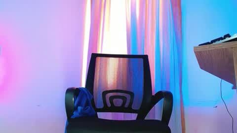 Dante Santoro online show from April 30, 8:57 pm