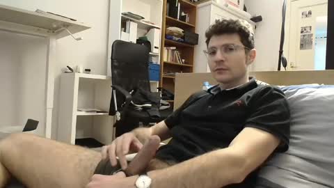 Snapshot of dantheman233 chatting on January 9, 9:59 am Daniel online show from January 9, 9:59 am
