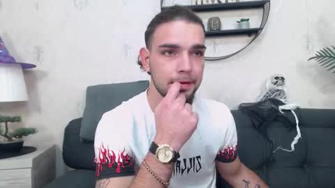 Snapshot of danyelcarter chatting on October 16, 8:17 pm Danyel online show from October 16, 8:17 pm
