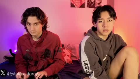 darcy_and_stolas online show from April 27, 4:42 am