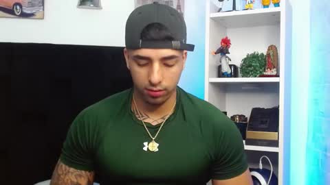 Snapshot of darius_phoenix chatting on January 25, 6:34 am Darius Phoenix online show from January 25, 6:34 am