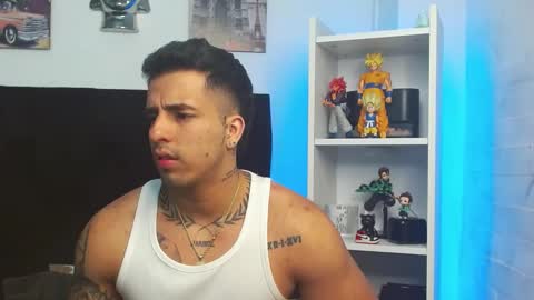 Snapshot of darius_phoenix chatting on February 28, 3:15 am Darius Phoenix online show from February 28, 3:15 am