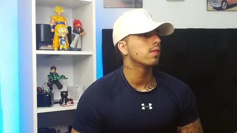 Snapshot of darius_phoenix chatting on March 5, 5:40 am Darius Phoenix online show from March 5, 5:40 am