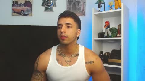 Snapshot of darius_phoenix chatting on January 19, 5:58 am Darius Phoenix online show from January 19, 5:58 am