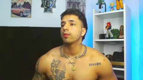 Snapshot of darius_phoenix chatting on January 18, 9:56 am Darius Phoenix online show from January 18, 9:56 am