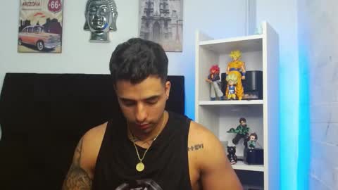 Snapshot of darius_phoenix chatting on March 2, 7:54 am Darius Phoenix online show from March 2, 7:54 am