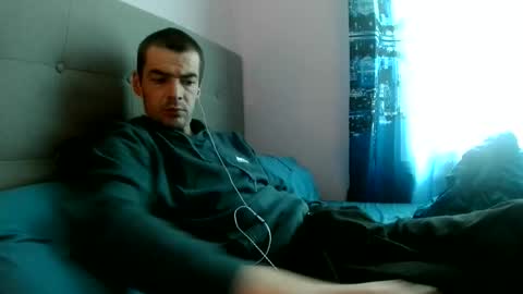 dark377 online show from April 27, 7:52 pm