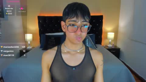 Snapshot of dark_hairy_ chatting on February 20, 3:12 am Andrew online show from February 20, 3:12 am