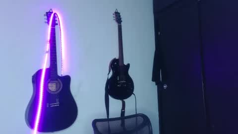 darkclothes online show from February 1, 8:08 am