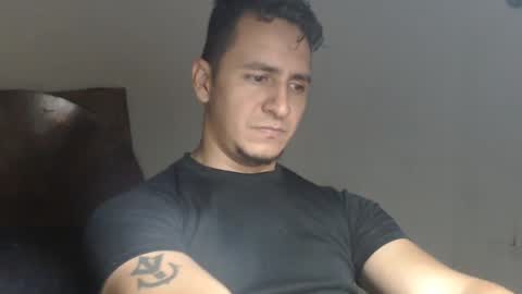 Snapshot of darkking_dk chatting on October 15, 5:04 am Dark King online show from October 15, 5:04 am