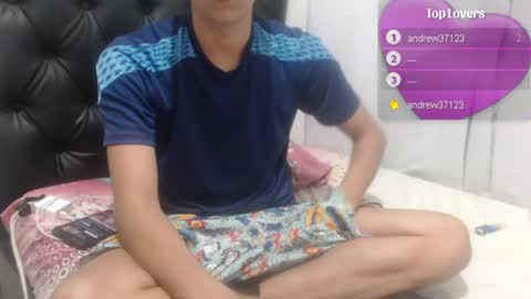 darkr_ider online show from June 14, 2:24 am