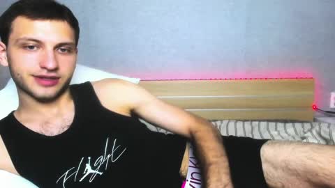 Alex online show from April 3, 4:04 pm