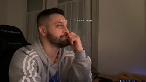 darkschneider_ online show from December 4, 6:42 am