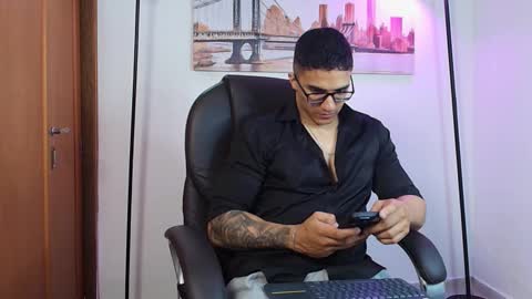 Dash online show from March 9, 11:59 am