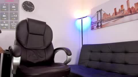 Snapshot of dash_bukoski chatting on October 8, 1:48 pm Dash online show from October 8, 1:48 pm