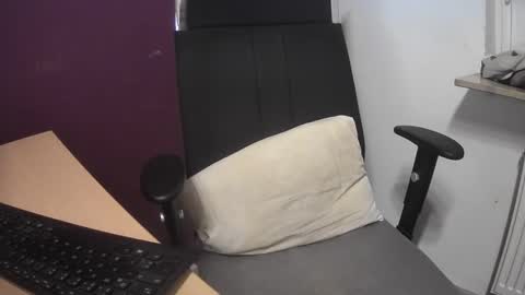 dauergeiil online show from February 16, 11:27 am