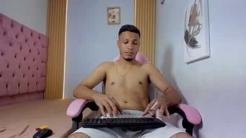 Snapshot of dave_skinnycum420 chatting on September 11, 2:05 pm dave online show from September 11, 2:05 pm