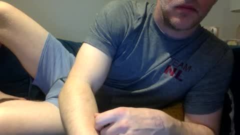daveb709709709 online show from December 19, 2:52 am
