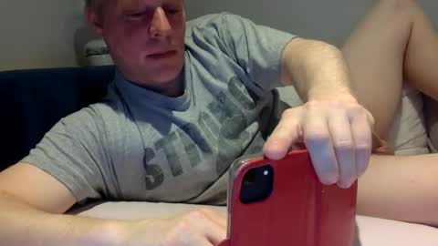 daveb709709709 online show from April 4, 2:52 am