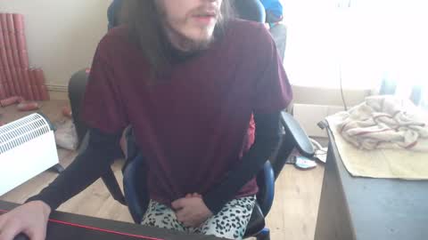 dave online show from April 21, 12:33 pm