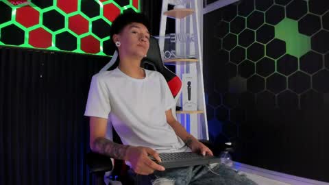 David online show from April 17, 1:25 pm