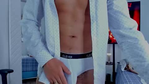 Hey im David that loves to explore and speak their fantasies. Very open talktative and nice. Feel free to chat with me online show from March 22, 1:16 pm