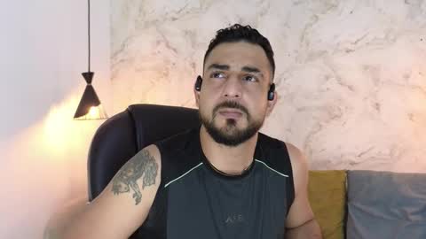 Snapshot of david_oliveira chatting on October 13, 12:55 pm JF oliveira online show from October 13, 12:55 pm