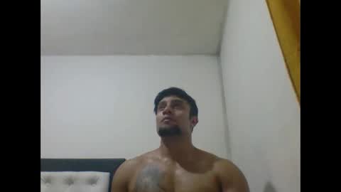 Snapshot of davidcr89 chatting on October 17, 7:12 am davidcr89 online show from October 17, 7:12 am