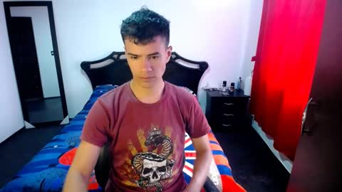Snapshot of davidkaloc chatting on February 24, 9:41 pm David online show from February 24, 9:41 pm