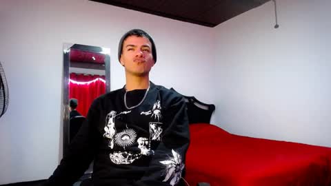 Snapshot of davidkaloc chatting on January 22, 4:23 am David online show from January 22, 4:23 am