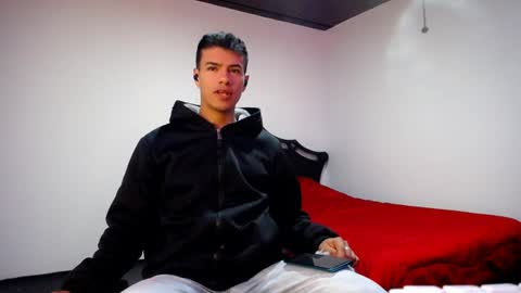 Snapshot of davidkaloc chatting on January 5, 4:58 am David online show from January 5, 4:58 am