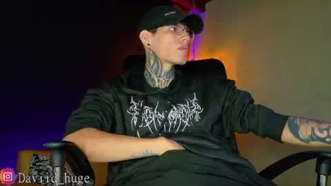 daviid_huge online show from June 12, 8:01 am