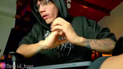 daviid_huge online show from June 28, 4:29 am