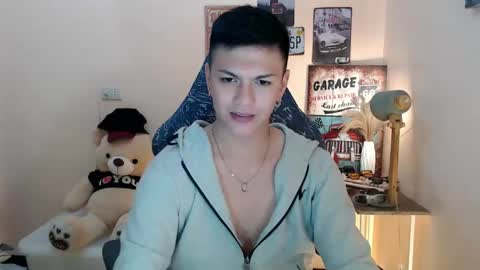 JC LOVER BOY online show from December 17, 7:26 pm