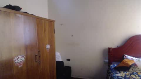 Snapshot of daylon_brown_ chatting on September 17, 7:15 pm Dylon online show from September 17, 7:15 pm