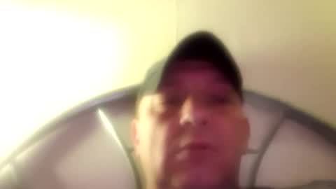 Snapshot of dazzaboxer chatting on October 9, 12:59 am dazzaboxer online show from October 9, 12:59 am