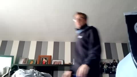 Dazzill online show from January 15, 12:04 pm