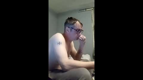 Dazzill online show from March 3, 7:10 pm