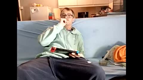 Dazzill online show from December 15, 7:31 pm