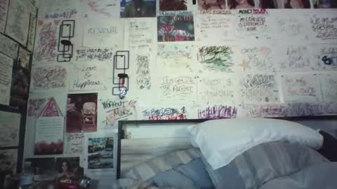 dbeamon92 online show from April 21, 1:42 am