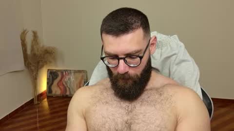 Dean online show from February 4, 9:54 pm