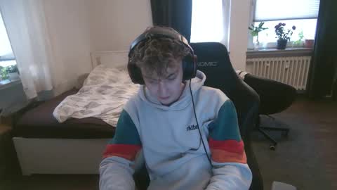 Dean online show from November 21, 3:33 pm