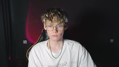 dear kirill online show from April 19, 2:27 pm