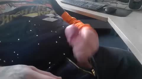 Snapshot of deepstrokes25 chatting on January 24, 9:05 pm deepstrokes25 online show from January 24, 9:05 pm