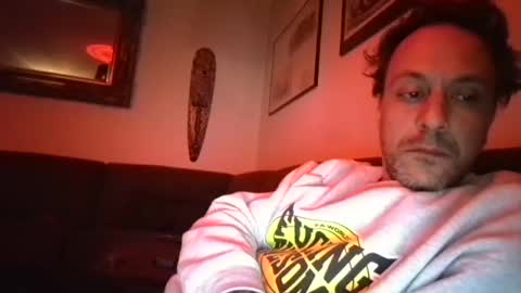 Snapshot of degrandis chatting on February 9, 7:30 pm Luka Magic online show from February 9, 7:30 pm