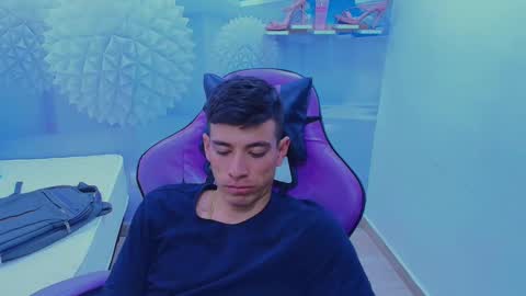 DEIBY online show from November 19, 9:25 pm