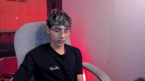 Deilan Wolf  online show from March 4, 7:26 am