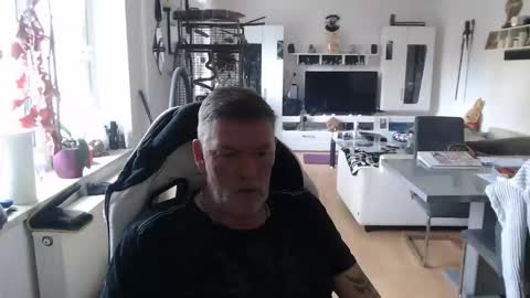 deinprinz2312 online show from February 19, 11:06 am