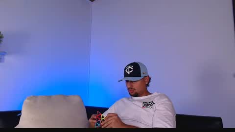  DEIVY  online show from April 25, 12:02 am